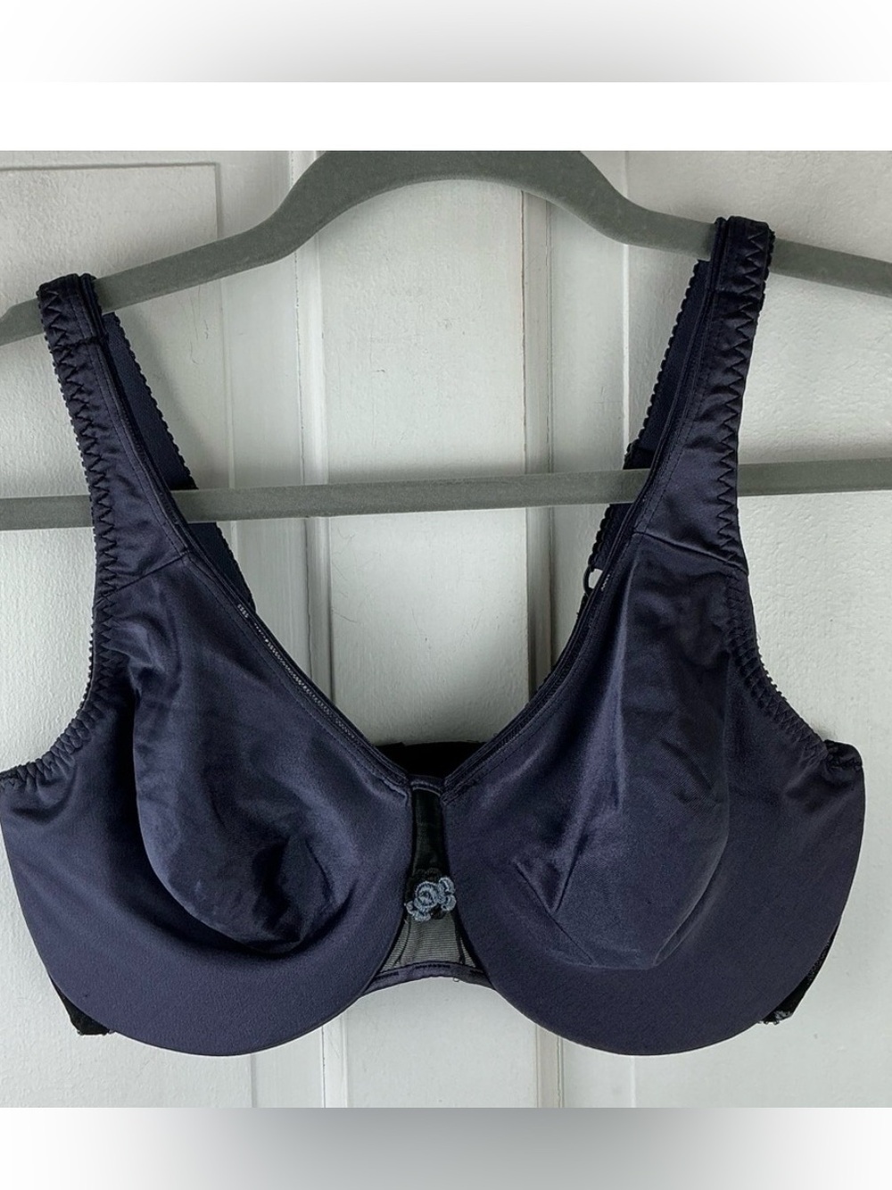 Olga Vintage Unlined Full Coverage Satin Underwire Bra Signature Support 35023